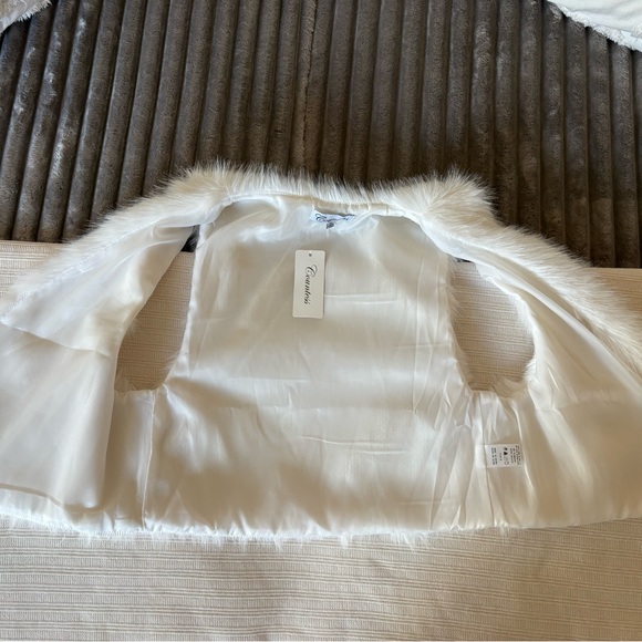 Countess White Faux Fur Jacket - Elegant Cream-White - Picture 2 of 6